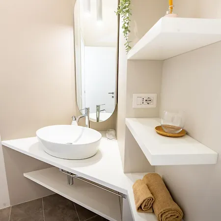 Noh Spacious Modern For 8 With 3 Bdr 2 Bathrooms Lägenhet