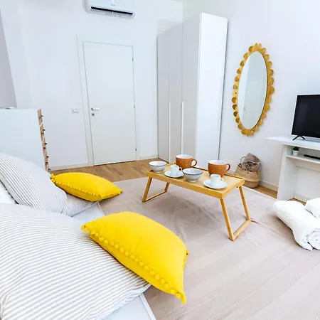 Noh Collection 3bdr Apartment- Trastevere Area *